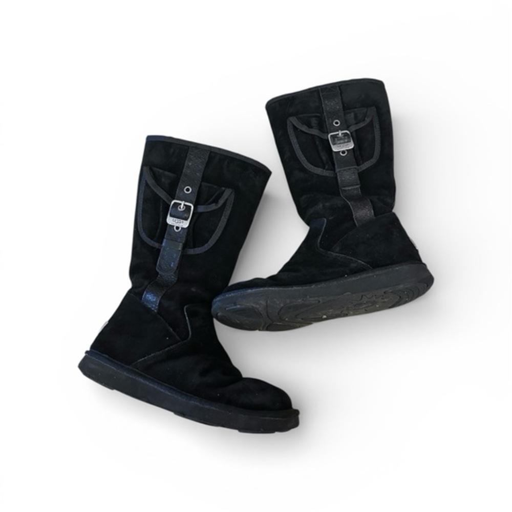 Women’s 8 UGG Australia Suede Sheepskin Black Mid Calf Cargo II Boot